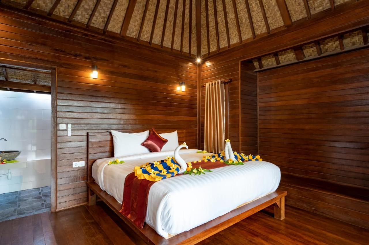 Karang Mas Lembongan Hotel Exterior photo
