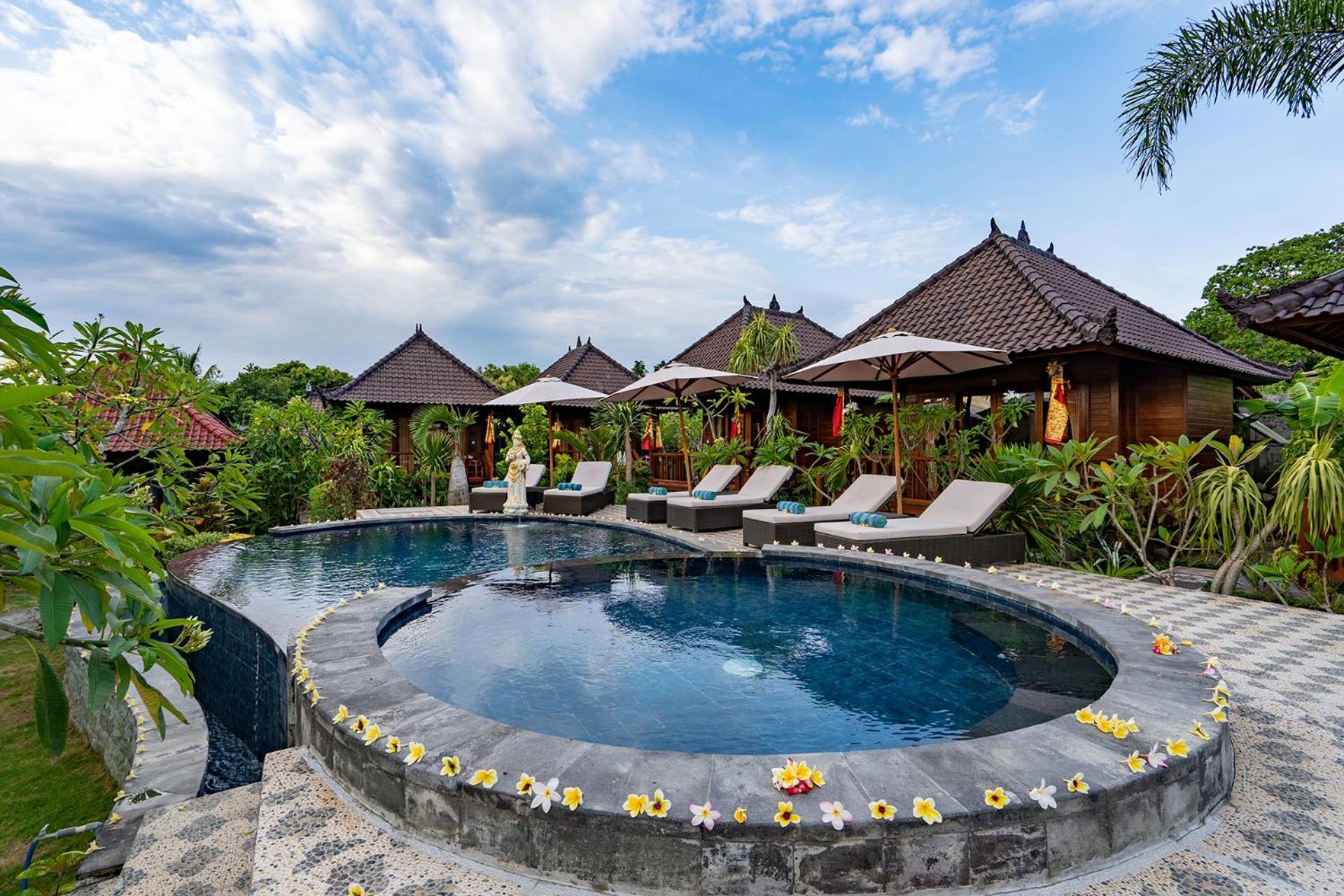 Karang Mas Lembongan Hotel Exterior photo