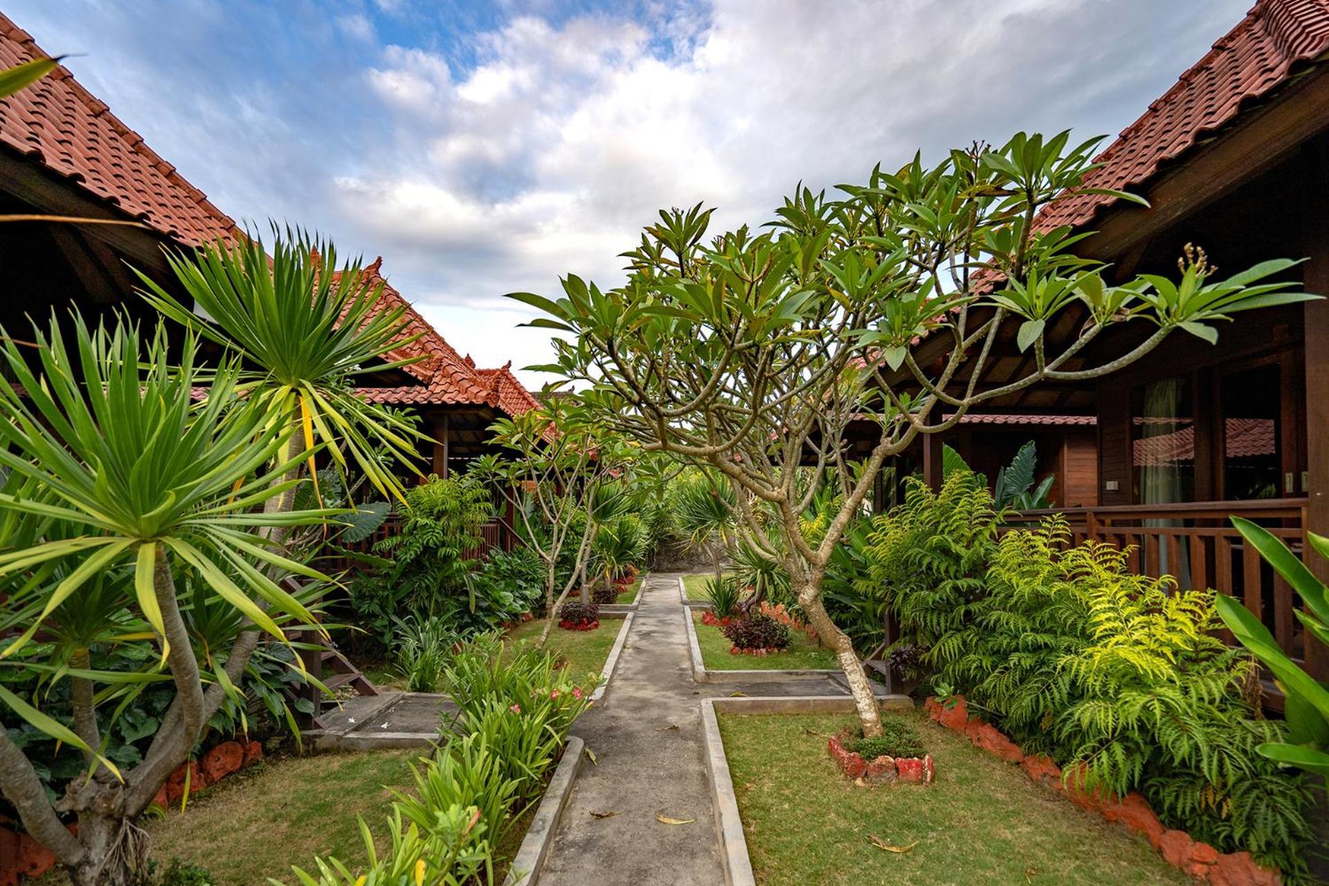Karang Mas Lembongan Hotel Exterior photo