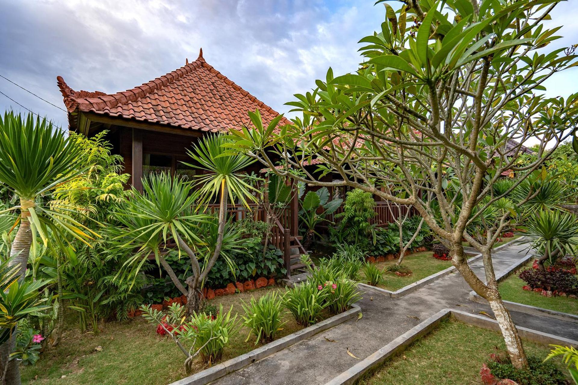 Karang Mas Lembongan Hotel Exterior photo